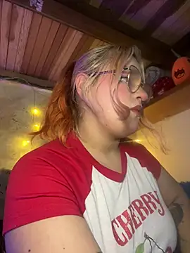 SophiaWeestt99 online show from 02/14/26, 04:23