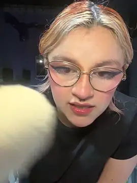 SophiaWeestt99 online show from 02/16/26, 04:11