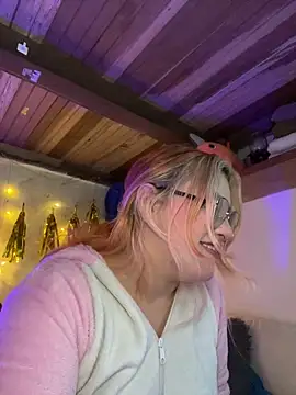 SophiaWeestt99 online show from 04/09/26, 03:41