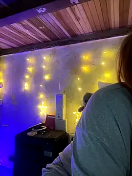 SophiaWeestt99 online show from 09/12/25, 02:34