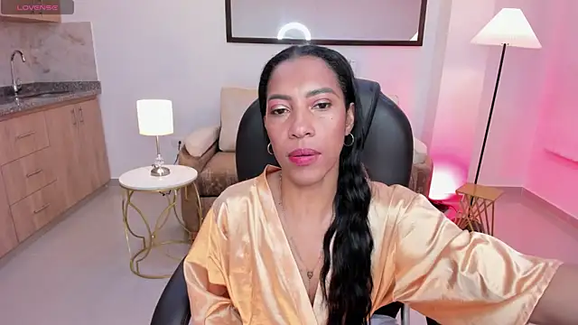 Shantaall  online show from 10/25/25, 07:51