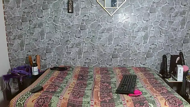 Aynle-toms online show from 11/22/25, 12:10