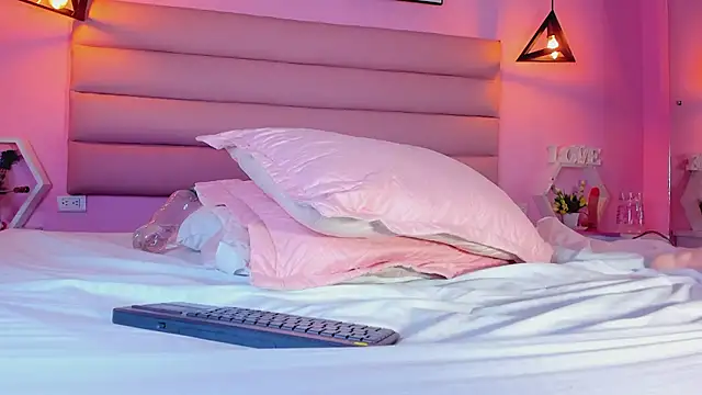 Katta Gil online show from 03/22/25, 08:15