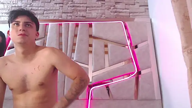 mia and austin online show from 03/14/25, 01:05