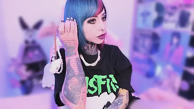 NikkiRamone online show from 11/06/25, 03:32