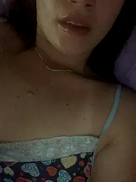 Snapshot of BetinaSoares chatting on 10/09/25, 03:18 BetinaSoares online show from 10/09/25, 03:18