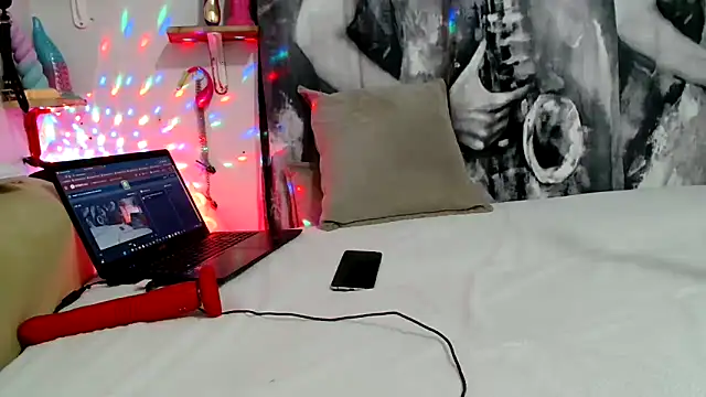 Bitter  online show from 11/04/25, 04:00