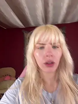 Snapshot of SirenitySirenxx chatting on 02/16/26, 12:09 SirenitySirenxx online show from 02/16/26, 12:09