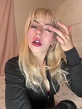 SirenitySirenxx online show from 12/12/24, 08:47