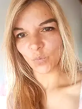 Samanthahavery44 online show from 06/17/26, 04:50