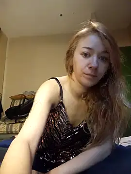 Snapshot of ElektrikFrancaise chatting on 11/07/25, 04:00 ElektrikFrancaise online show from 11/07/25, 04:00