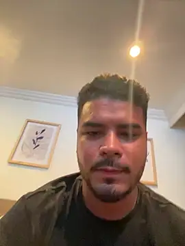 Snapshot of thiagowes chatting on 03/16/26, 12:40 thiagowes online show from 03/16/26, 12:40