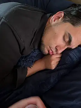 thiagowes online show from 10/19/25, 07:27