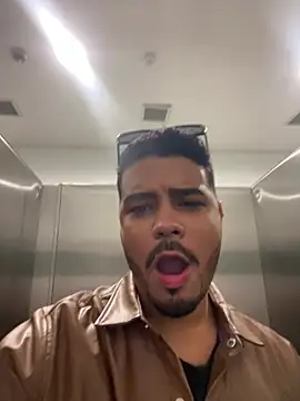 Snapshot of thiagowes chatting on 03/28/26, 10:55 thiagowes online show from 03/28/26, 10:55