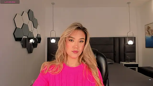 RebeccaHudson online show from 02/08/26, 05:32