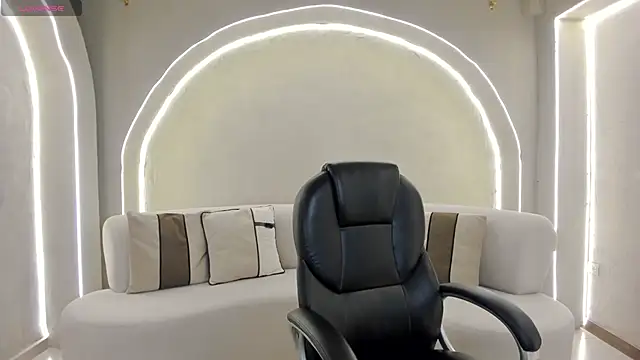 RebeccaHudson online show from 05/12/26, 07:42