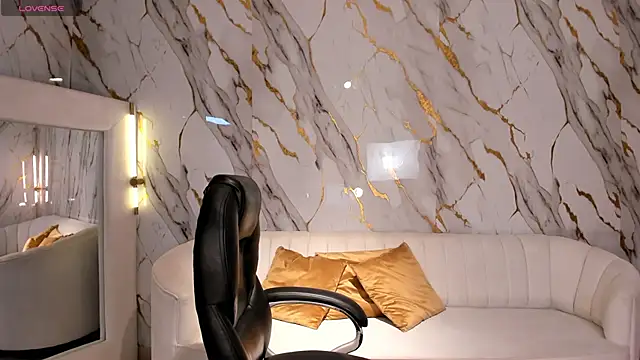 RebeccaHudson online show from 02/25/26, 07:58