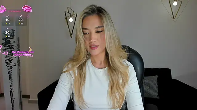 RebeccaHudson online show from 01/10/26, 07:42