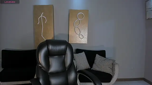 RebeccaHudson online show from 04/04/26, 06:58