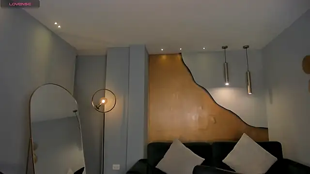 Snapshot of RebeccaHudson chatting on 12/03/25, 07:46 RebeccaHudson online show from 12/03/25, 07:46