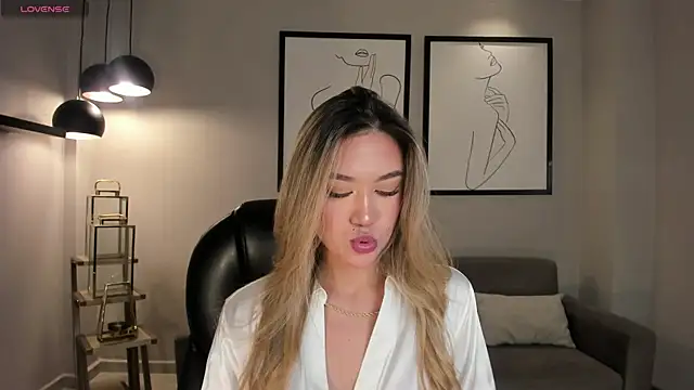 RebeccaHudson online show from 04/09/26, 07:20