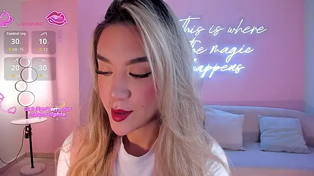 RebeccaHudson online show from 03/03/26, 08:16