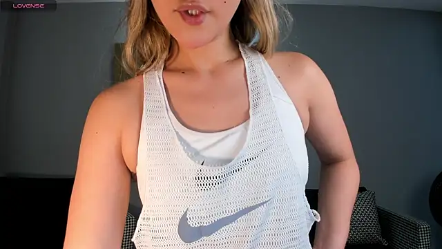 RebeccaHudson online show from 03/17/26, 07:17