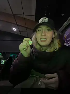 M1ssyk1ssy online show from 01/04/25, 12:05