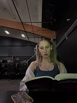 M1ssyk1ssy online show from 03/20/26, 07:15