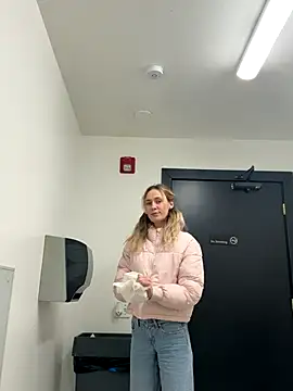 M1ssyk1ssy online show from 12/01/25, 12:11