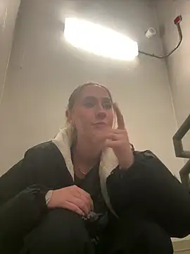 M1ssyk1ssy online show from 01/24/25, 05:00