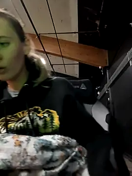 M1ssyk1ssy online show from 11/24/25, 10:43