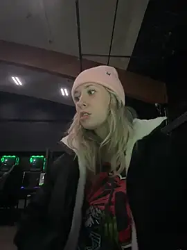 M1ssyk1ssy online show from 12/31/24, 01:15