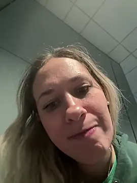 M1ssyk1ssy online show from 01/10/25, 03:48