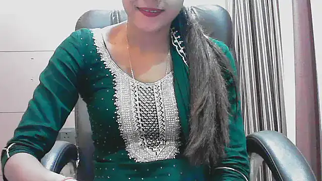 collage hoty online show from 10/13/25, 04:52