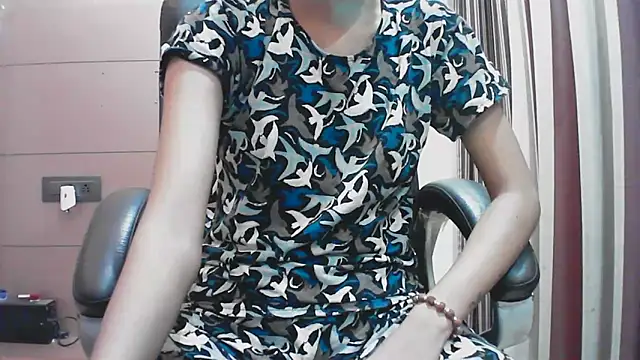 collage hoty online show from 10/02/25, 04:43