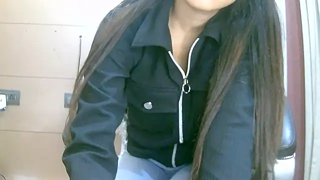 collage hoty online show from 11/16/25, 04:56