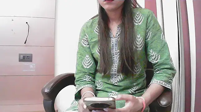 collage hoty online show from 03/12/25, 04:56