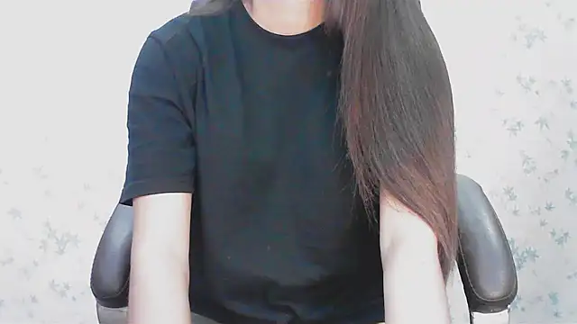 Snapshot of collage_hoty chatting on 02/13/26, 02:33 collage hoty online show from 02/13/26, 02:33