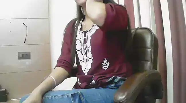 collage hoty online show from 03/22/25, 05:09