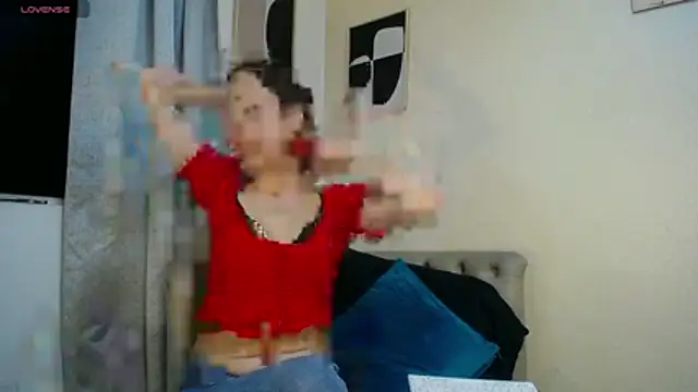 camilawm19 online show from 02/04/26, 01:33