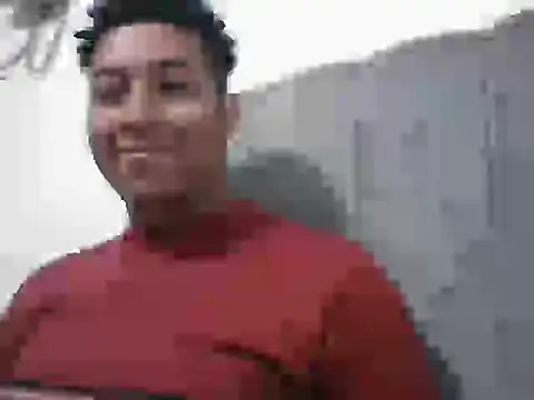 Snapshot of Morenocosta12 chatting on 09/19/25, 05:11 Morenocosta12 online show from 09/19/25, 05:11