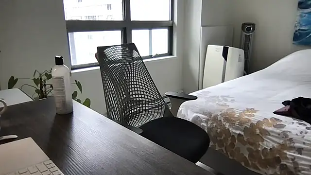 Snapshot of Gingerbushguy chatting on 02/06/25, 07:29 Gingerbushguy online show from 02/06/25, 07:29