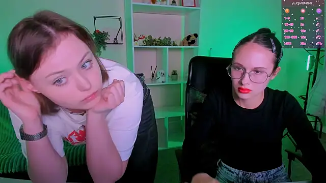 nikole kitt online show from 10/05/25, 06:53