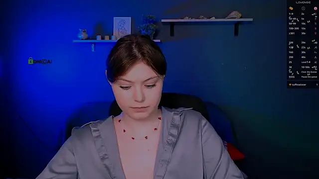 nikole kitt online show from 12/01/25, 08:32