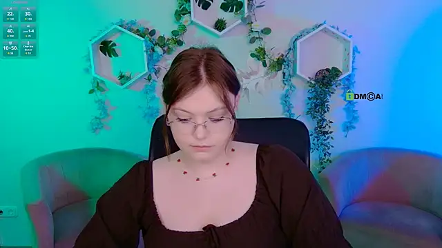 Snapshot of nikole_kitt chatting on 06/22/26, 07:00 nikole kitt online show from 06/22/26, 07:00