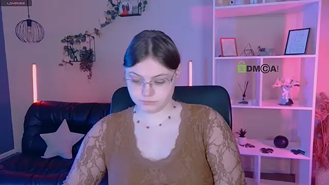 nikole kitt online show from 06/01/26, 07:02