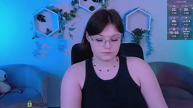 Snapshot of nikole_kitt chatting on 06/18/26, 06:46 nikole kitt online show from 06/18/26, 06:46