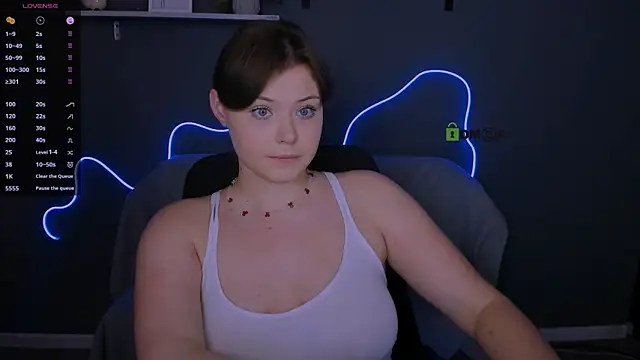 nikole kitt online show from 09/25/25, 07:31