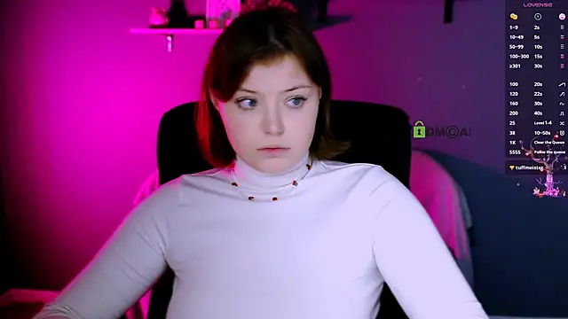 nikole kitt online show from 11/19/25, 08:31